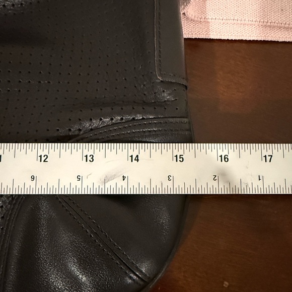 Vintage Coach 9218 Black Leather Shoulder Bag - Picture 9 of 13